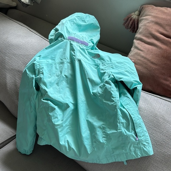 girls size S 7/8 North Face raincoat - Picture 8 of 8